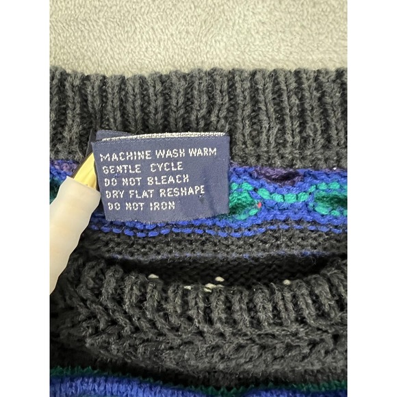 VINTAGE Editions by Van Heusen Sweater Mens Small Black Multicolor Crewneck 90s - Picture 4 of 6